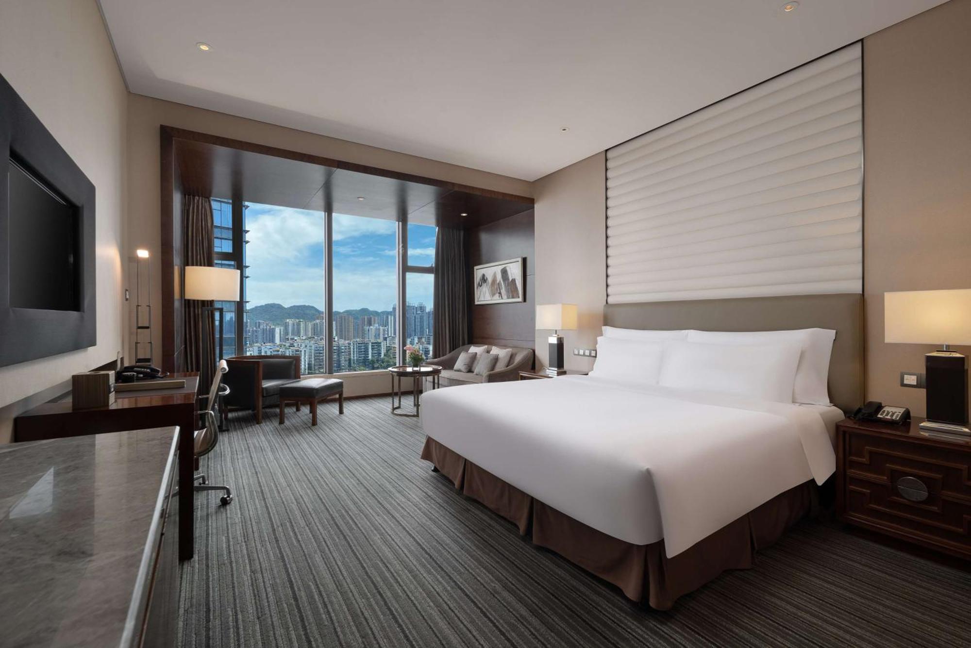 Radisson Blu Plaza Chongqing - Free 2 Bottle Of Local Beer Per Room During Stay Екстериор снимка